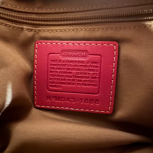 Coach Hampton Soho Striped - Picture 4 of 6